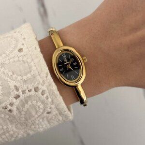 Sku:0289 Gold black mini watch gold bracelet + gift box Vintage vibe‎